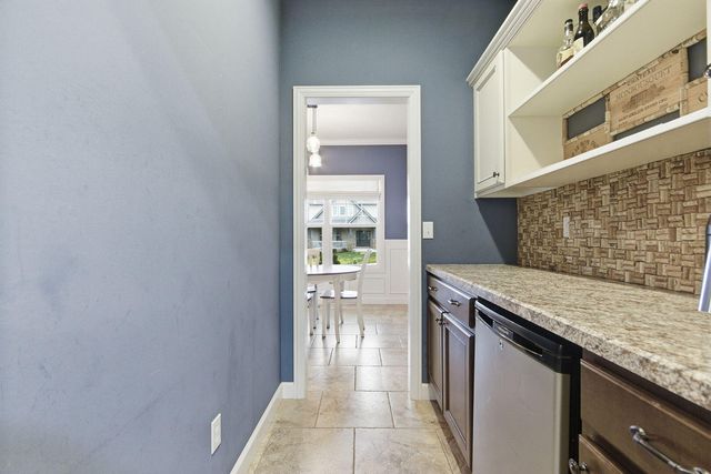 3108 CRAPE MYRTLE DR, Columbia, MO 65203