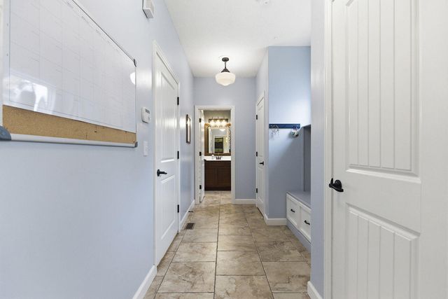 3108 CRAPE MYRTLE DR, Columbia, MO 65203