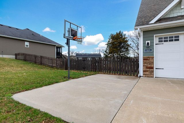 3108 CRAPE MYRTLE DR, Columbia, MO 65203