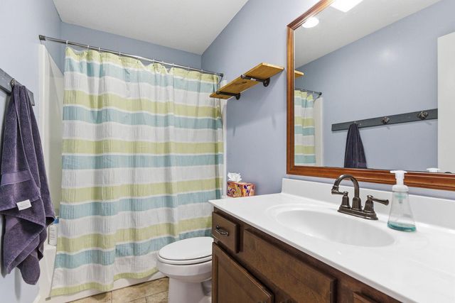 3108 CRAPE MYRTLE DR, Columbia, MO 65203