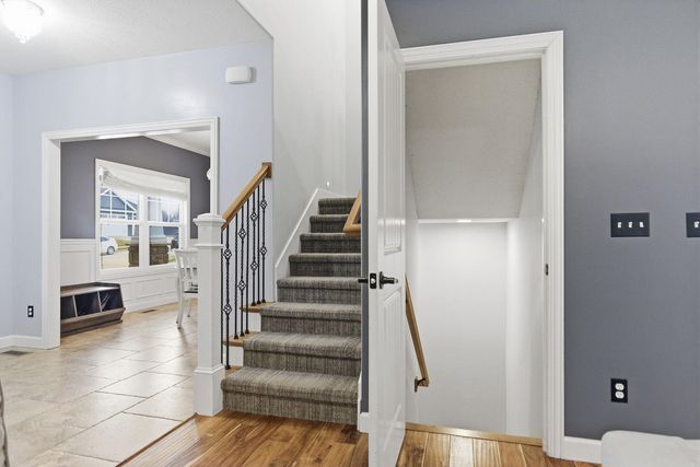 3108 CRAPE MYRTLE DR, Columbia, MO 65203