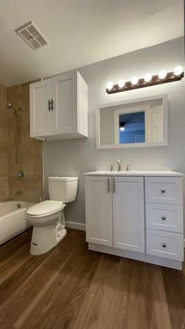 4225 THORNBRIAR LANE 201, Orlando, FL 32822