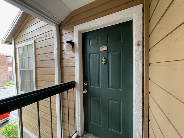 4225 THORNBRIAR LANE 201, Orlando, FL 32822