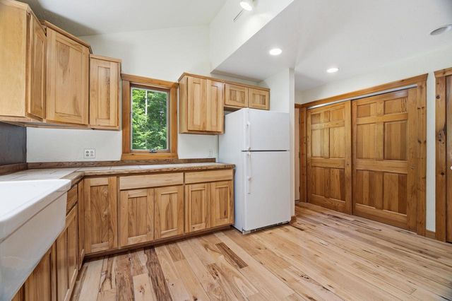 W5501 Burrows LANE, Elkhart Lake, WI 53020