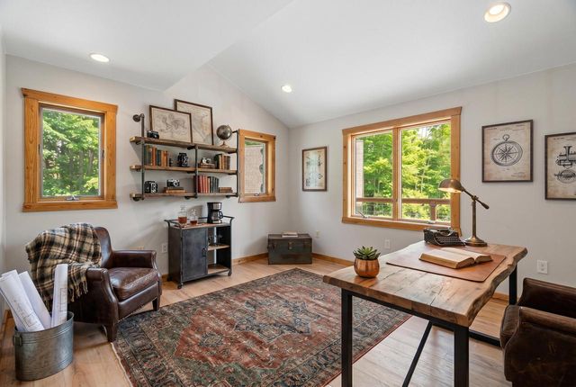 W5501 Burrows LANE, Elkhart Lake, WI 53020