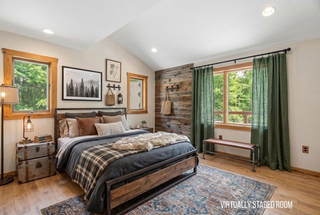 W5501 Burrows LANE, Elkhart Lake, WI 53020