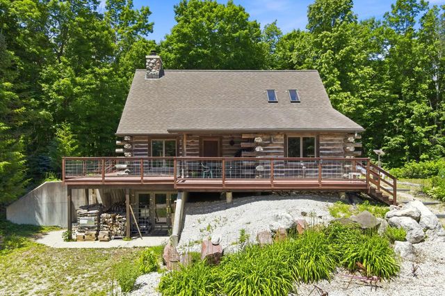 W5501 Burrows LANE, Elkhart Lake, WI 53020