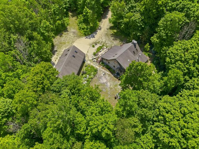 W5501 Burrows LANE, Elkhart Lake, WI 53020