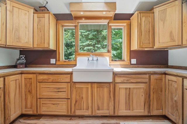 W5501 Burrows LANE, Elkhart Lake, WI 53020