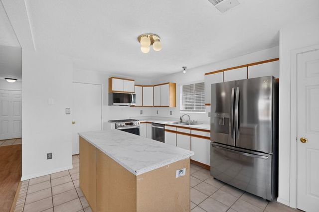 1657 Lark Spur Drive NE, Rio Rancho, NM 87144