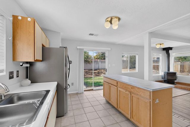 1657 Lark Spur Drive NE, Rio Rancho, NM 87144
