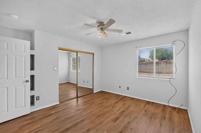 1657 Lark Spur Drive NE, Rio Rancho, NM 87144