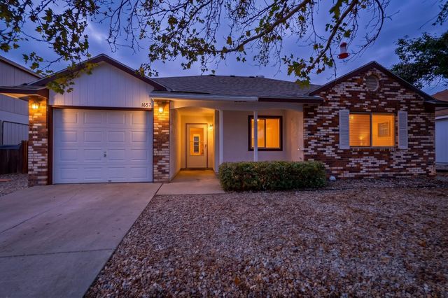1657 Lark Spur Drive NE, Rio Rancho, NM 87144