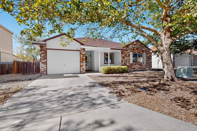 1657 Lark Spur Drive NE, Rio Rancho, NM 87144