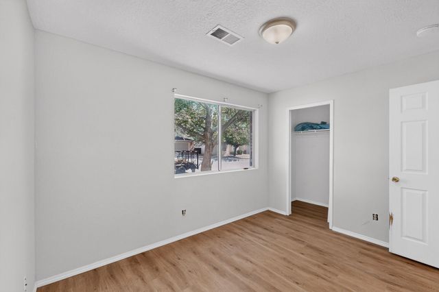 1657 Lark Spur Drive NE, Rio Rancho, NM 87144