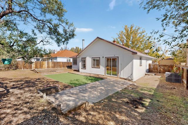 1657 Lark Spur Drive NE, Rio Rancho, NM 87144