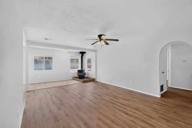 1657 Lark Spur Drive NE, Rio Rancho, NM 87144