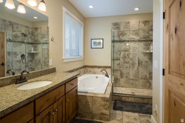 487 KIVA DR, Moab, UT 84532