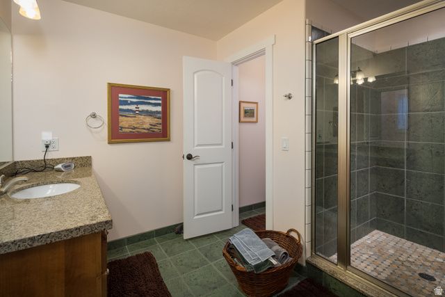 487 KIVA DR, Moab, UT 84532