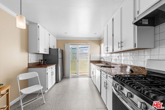 1536 Harvard Street 6, Santa Monica, CA 90404