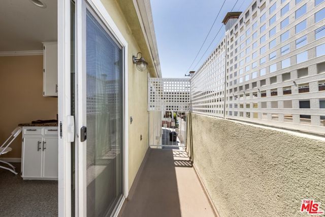 1536 Harvard Street 6, Santa Monica, CA 90404