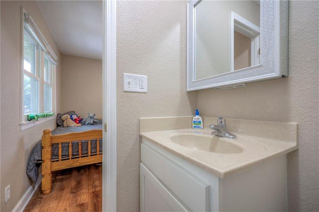 1142 S Elm Street, Ottawa, KS 66067