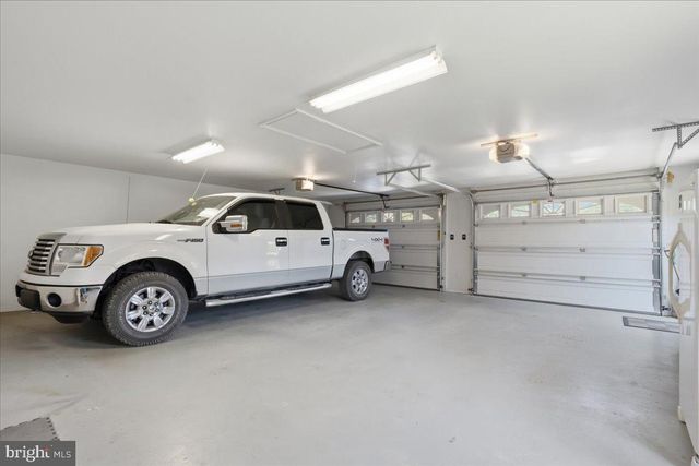 1054 RIVER BEND DR, Paw Paw, WV 25434