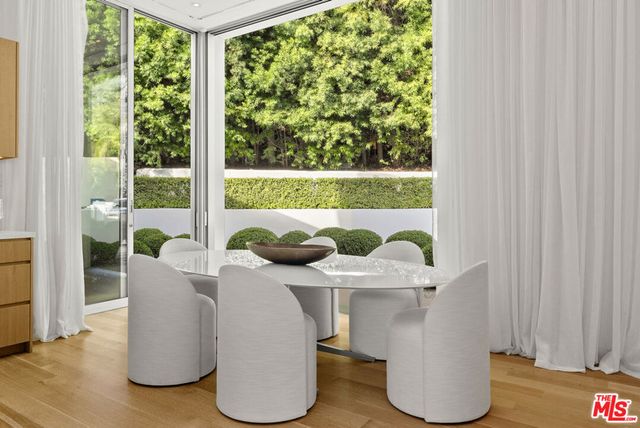 1889 Rising Glen Road, Los Angeles, CA 90069