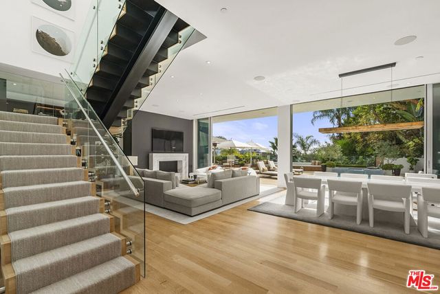 1889 Rising Glen Road, Los Angeles, CA 90069