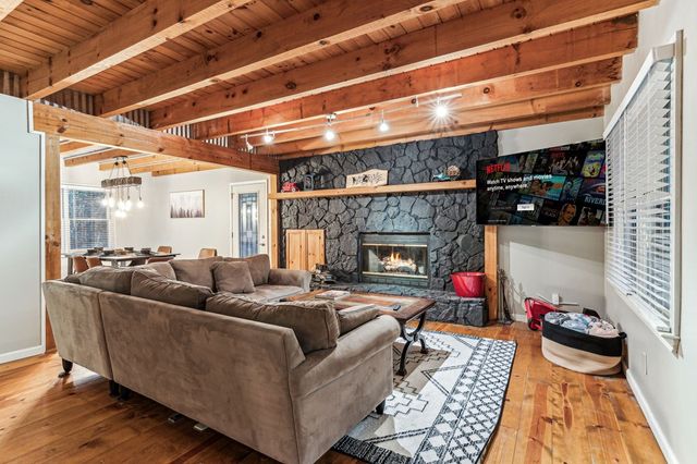 889 Granny Branch, Blue Ridge, GA 30513