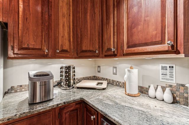 889 Granny Branch, Blue Ridge, GA 30513