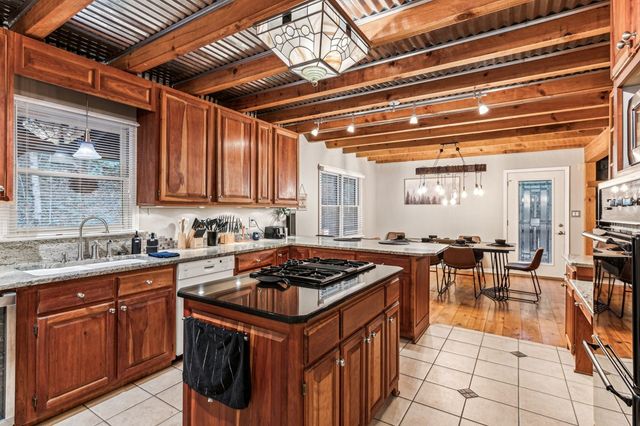 889 Granny Branch, Blue Ridge, GA 30513
