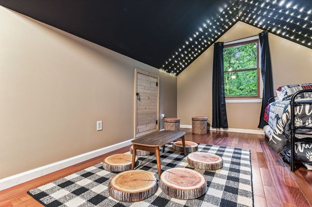 889 Granny Branch, Blue Ridge, GA 30513
