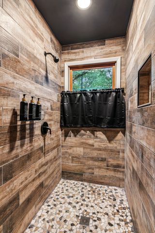 889 Granny Branch, Blue Ridge, GA 30513