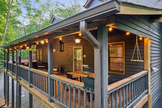 889 Granny Branch, Blue Ridge, GA 30513