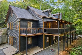889 Granny Branch, Blue Ridge, GA 30513