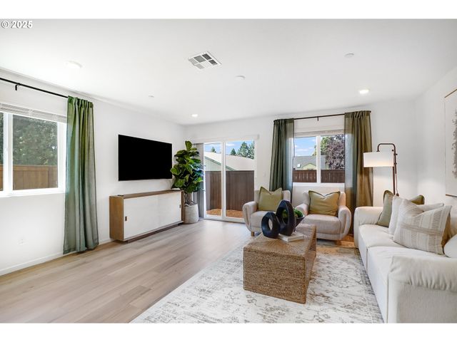 1485 LAURA VISTA Dr Nw, Albany, OR 97321