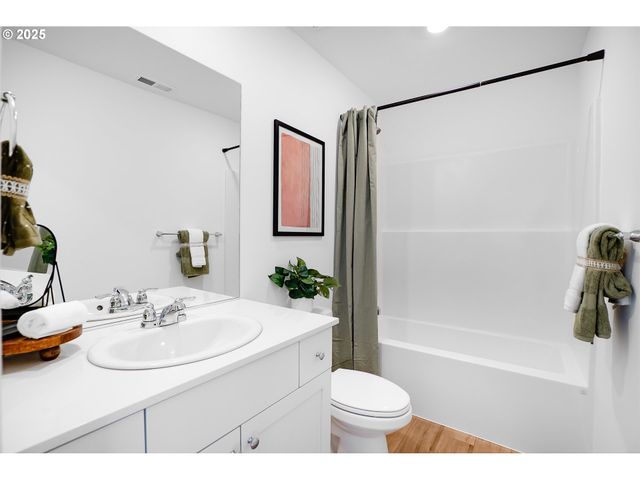 1485 LAURA VISTA Dr Nw, Albany, OR 97321