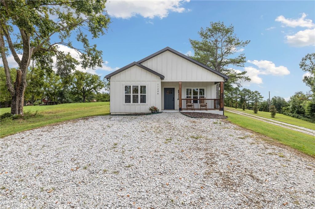 11246 Ervin McGarrah Road, Lowell, AR 72745