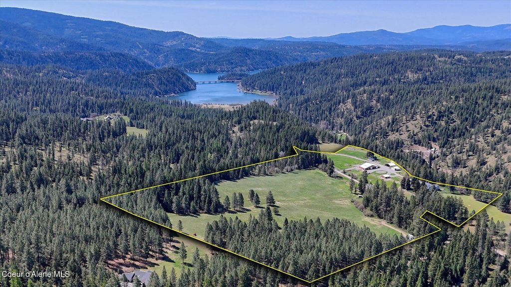 2885 S Folsom Ridge Rd, Coeur d'Alene, ID 83814 photo 2