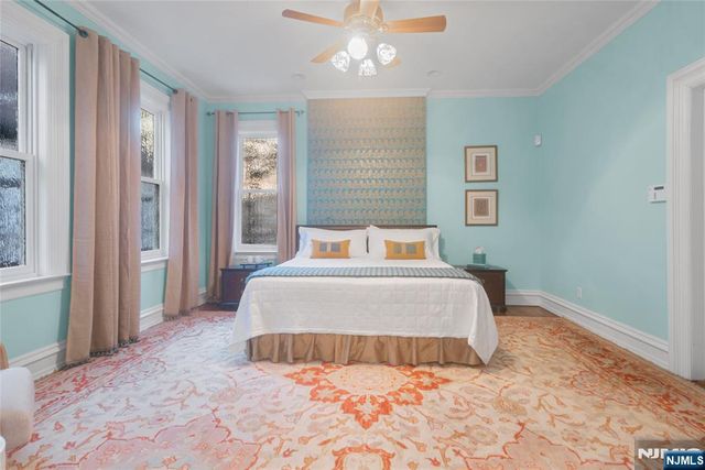 31-33 Hamilton Avenue, Weehawken, NJ 07086