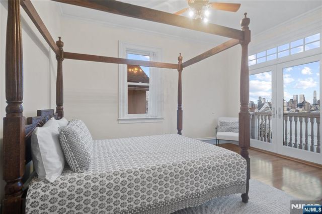 31-33 Hamilton Avenue, Weehawken, NJ 07086