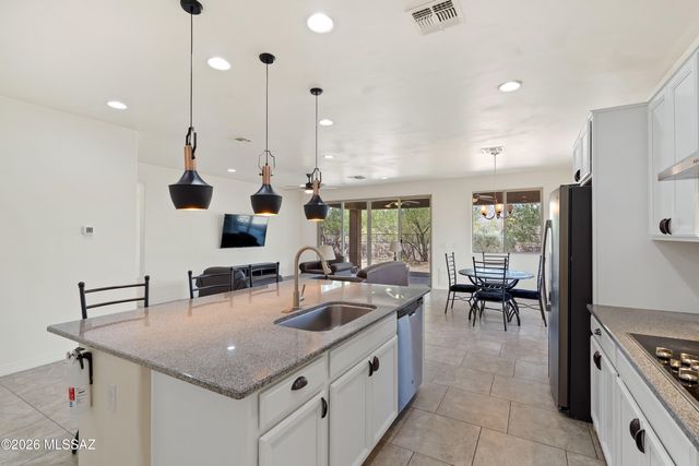 4819 W Willow Wind Place, Tucson, AZ 85741