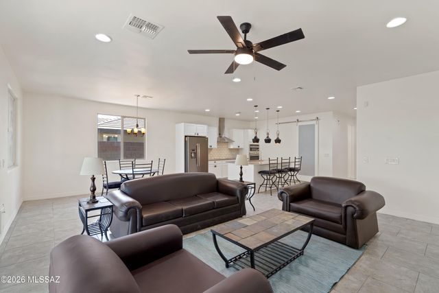4819 W Willow Wind Place, Tucson, AZ 85741