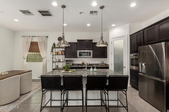 10363 W ROWEL Road, Peoria, AZ 85383