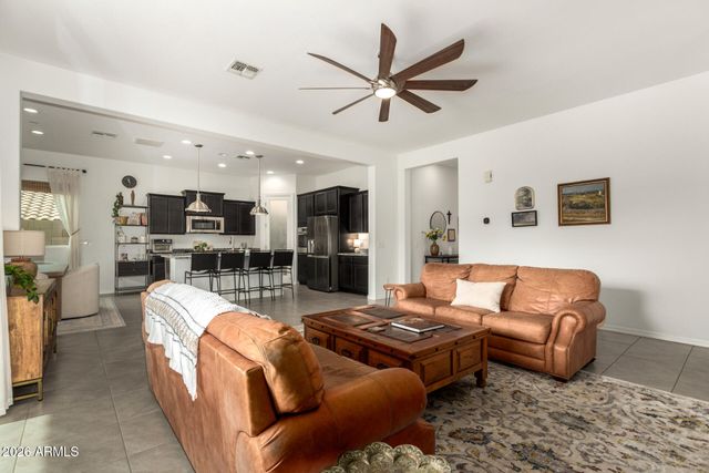 10363 W ROWEL Road, Peoria, AZ 85383