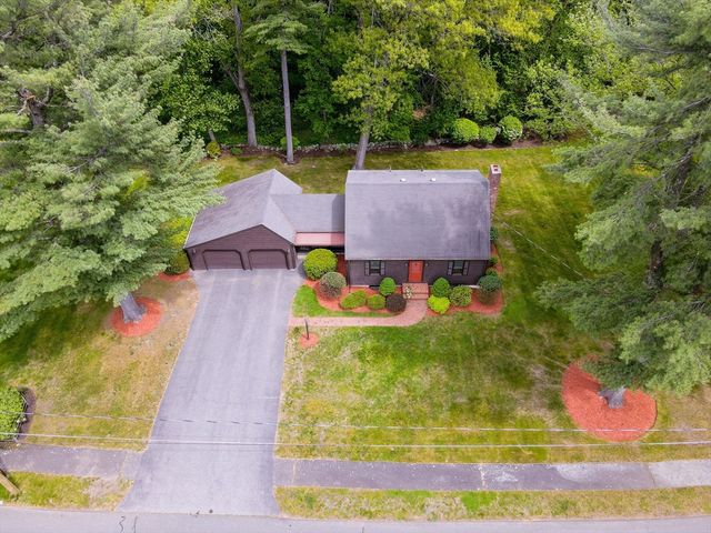 55 Blueberry Lane, Reading, MA 01867