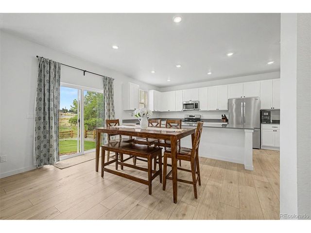 241 Paloma Way, Elizabeth, CO 80107