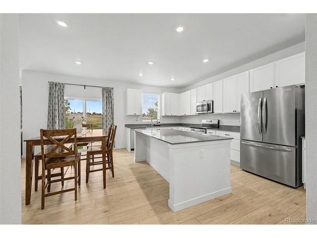 241 Paloma Way, Elizabeth, CO 80107
