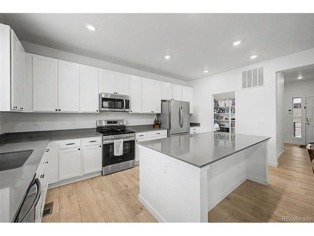 241 Paloma Way, Elizabeth, CO 80107